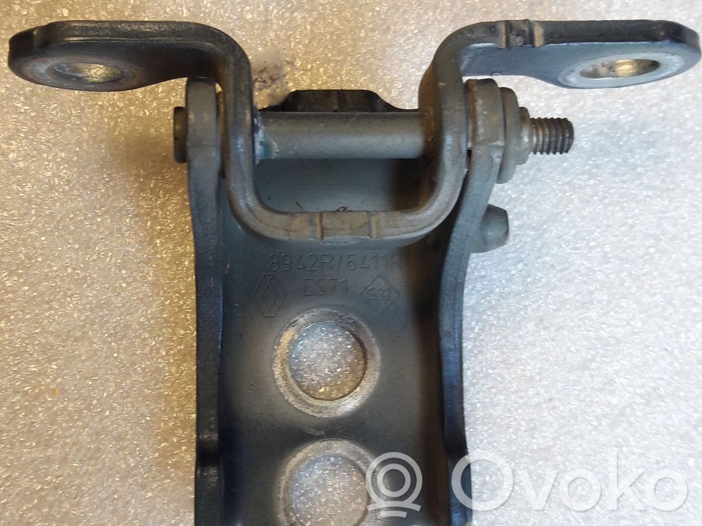 Renault Kadjar Front door upper hinge 