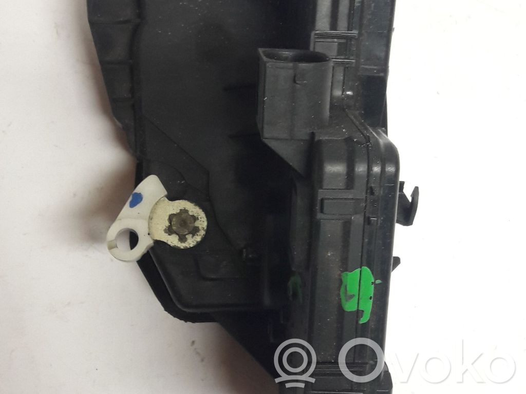 BMW 3 E46 Front door lock 