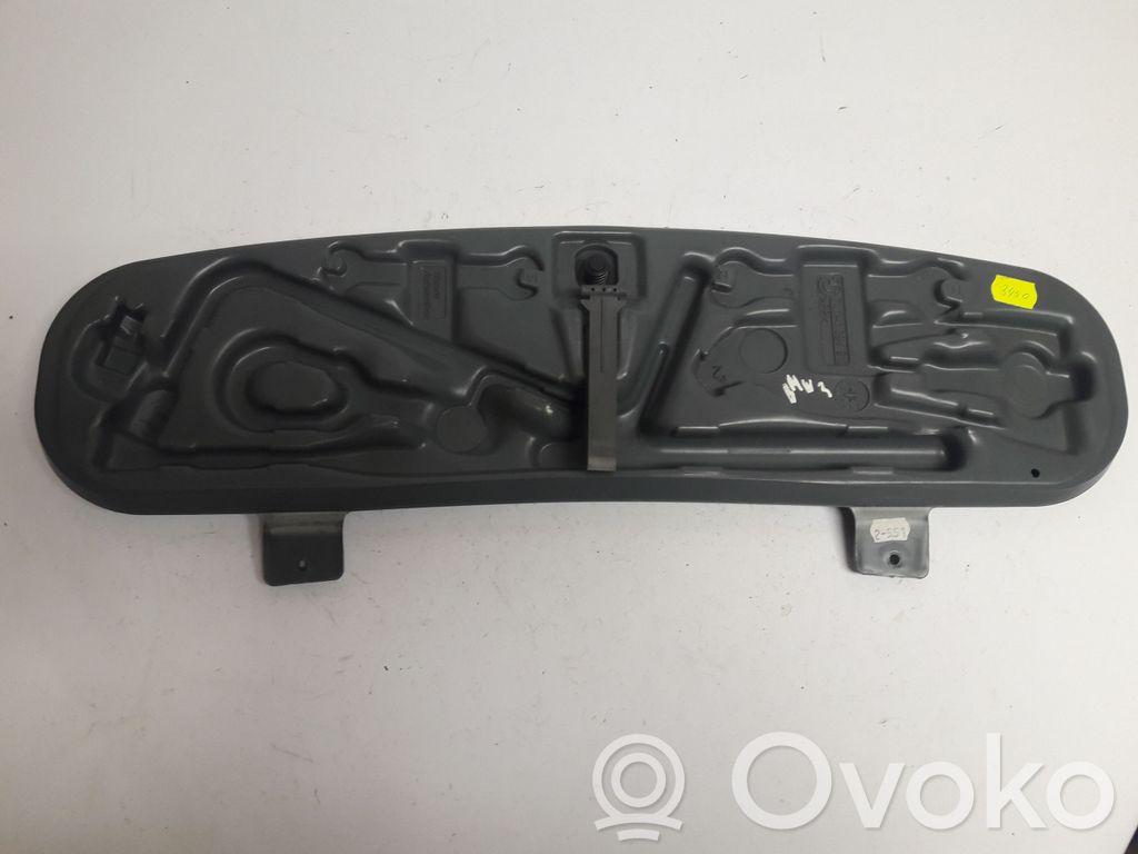BMW 3 E46 Tool box 