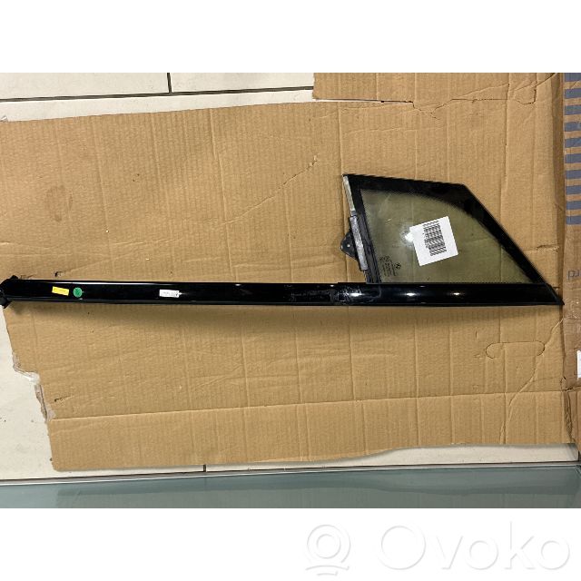 Rear side window   169258