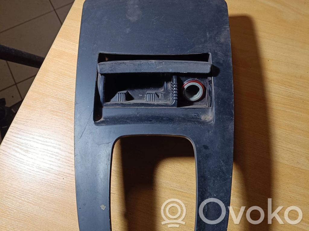 Otros repuestos del interior   7M3863289A