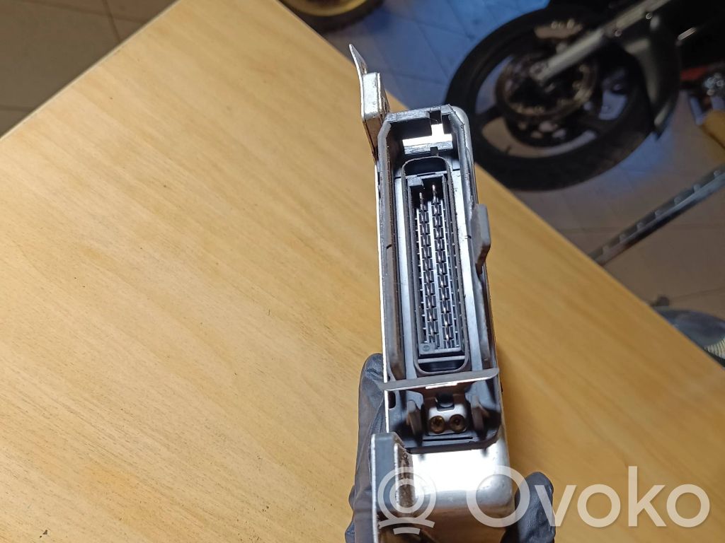 BMW 5 E34 Engine control unit/module 