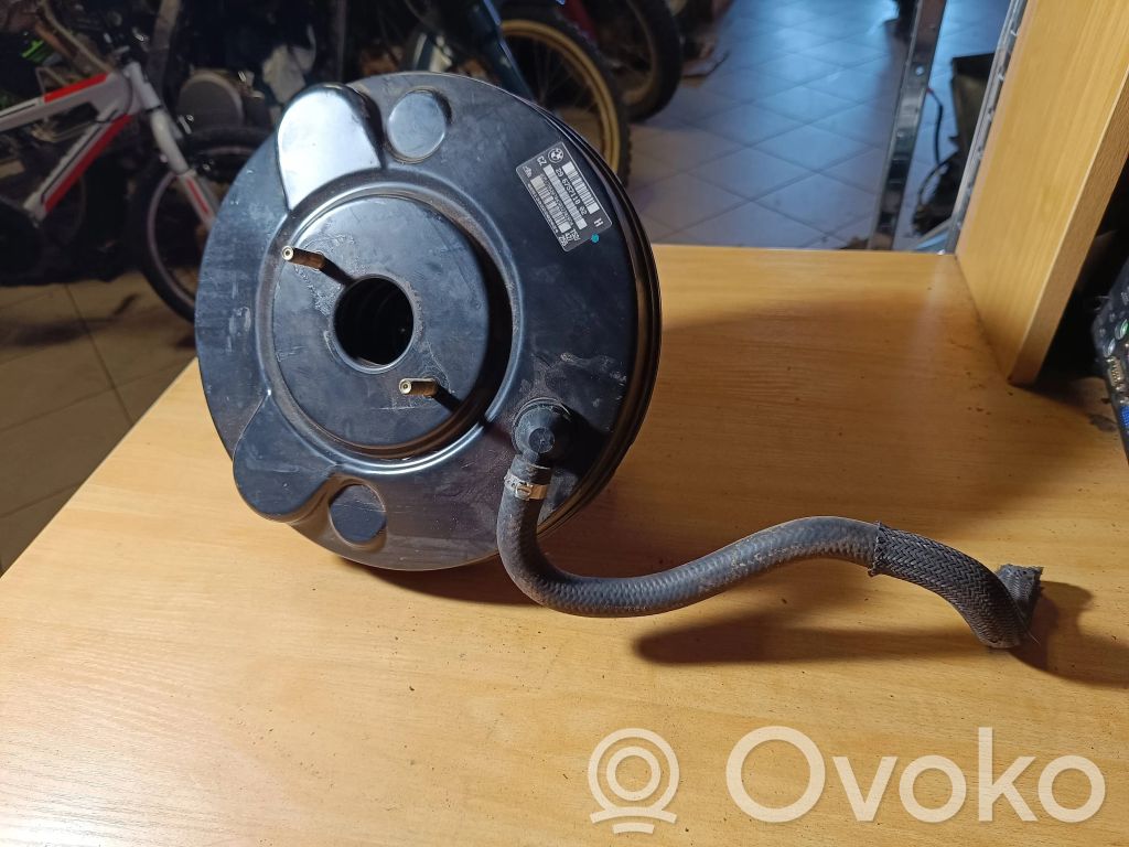 BMW 3 E46 Brake booster 