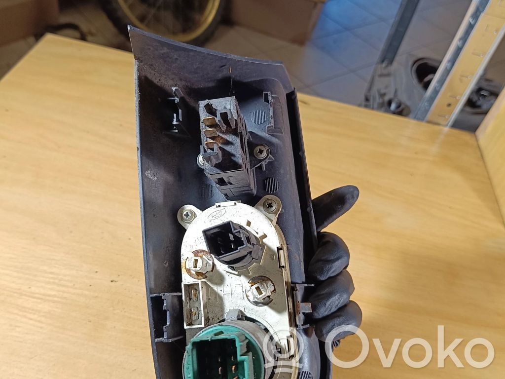 Ford Mondeo MK I Interruptor de luz 