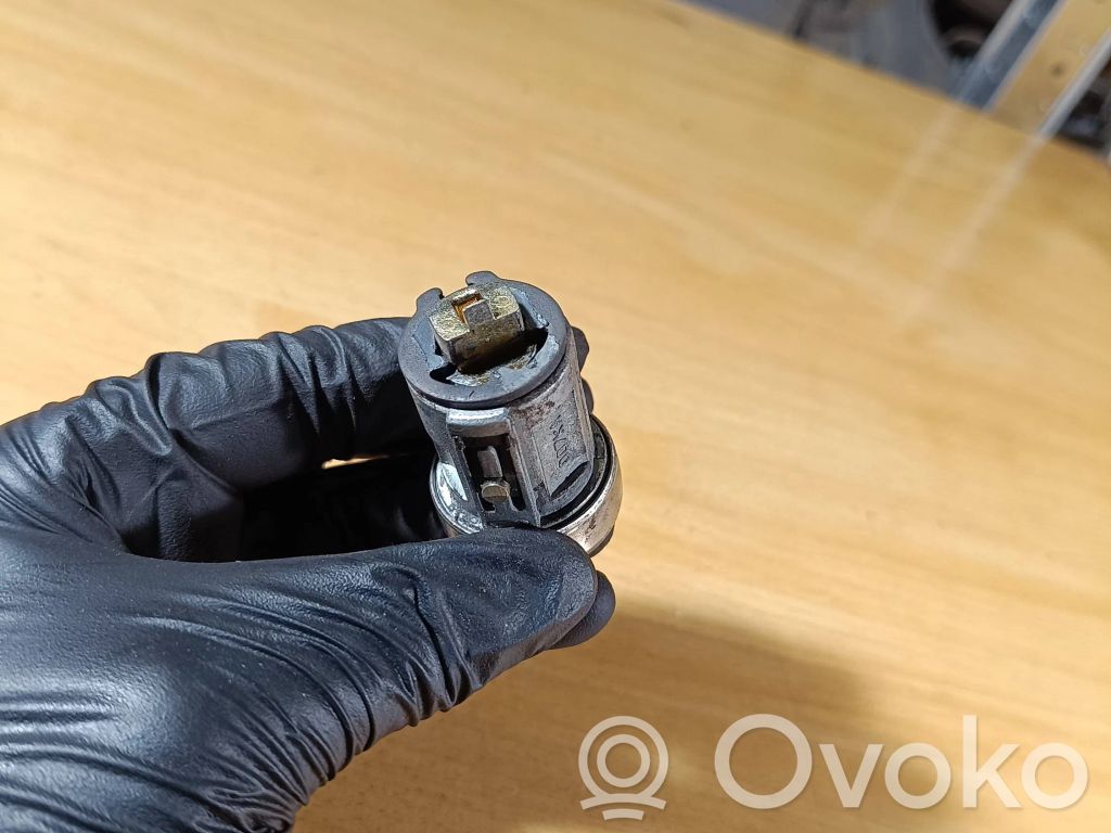 Ford Mondeo MK I Ignition lock 