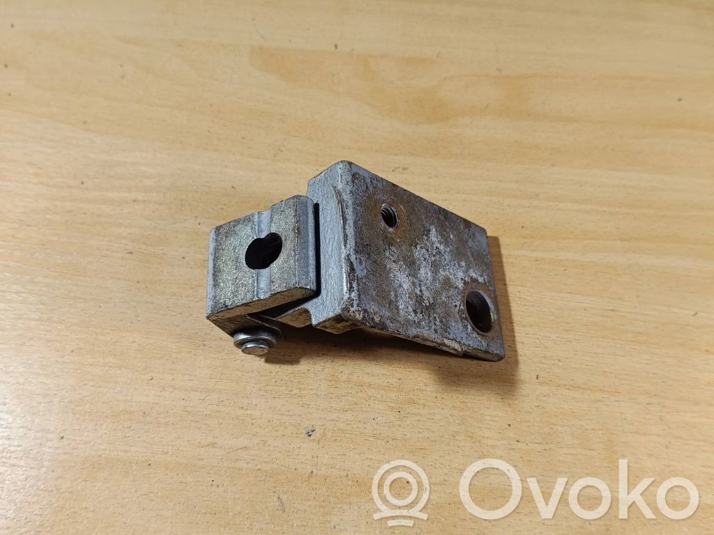 Audi A4 S4 B5 8D Front door upper hinge 