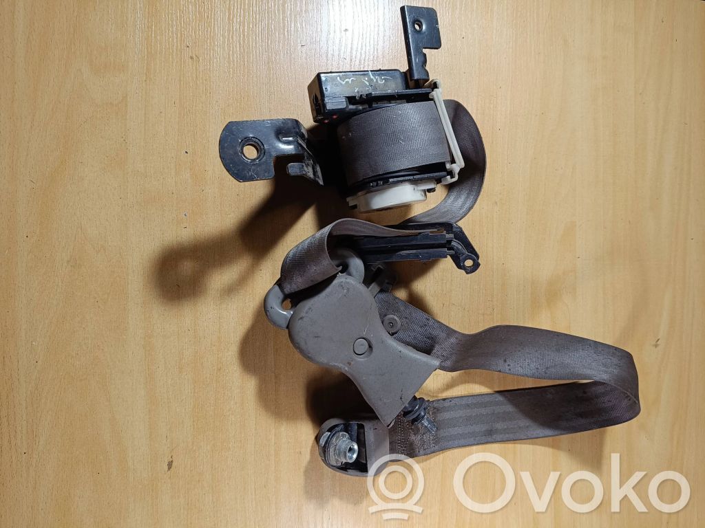 Cinturón delantero   E231835