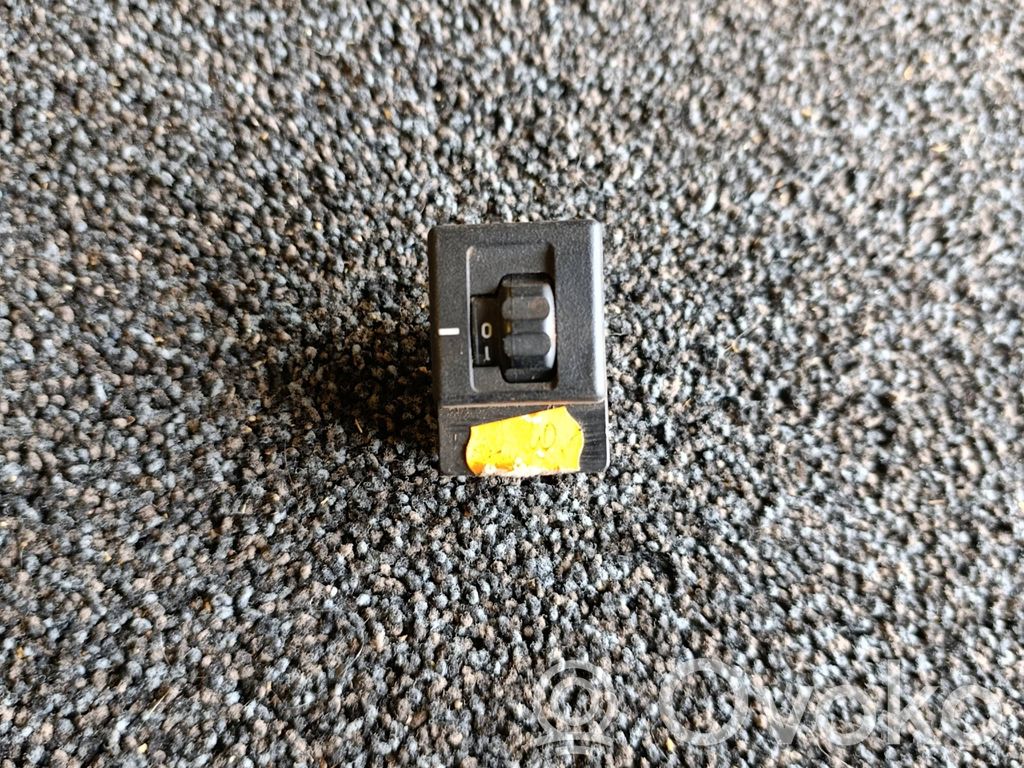 Opel Omega A Headlight level height control switch 