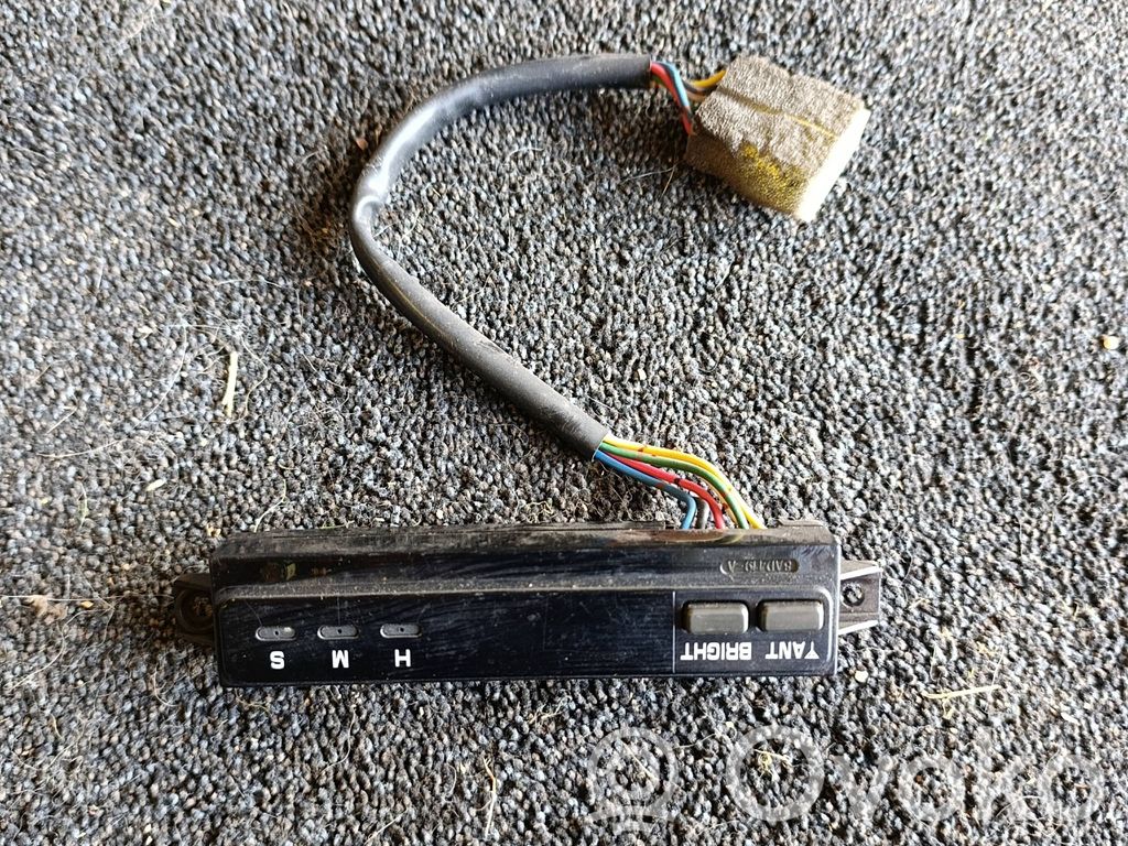 Subaru Legacy Ekrāns / displejs / mazais ekrāns 