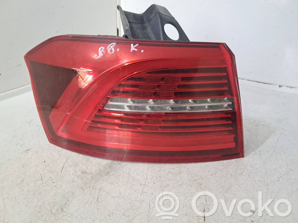 Volkswagen PASSAT B8 Lampă spate în caroserie 