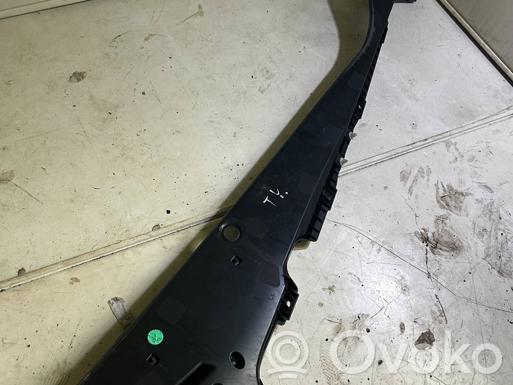 Tesla Model Y Pyyhinkoneiston lista 
