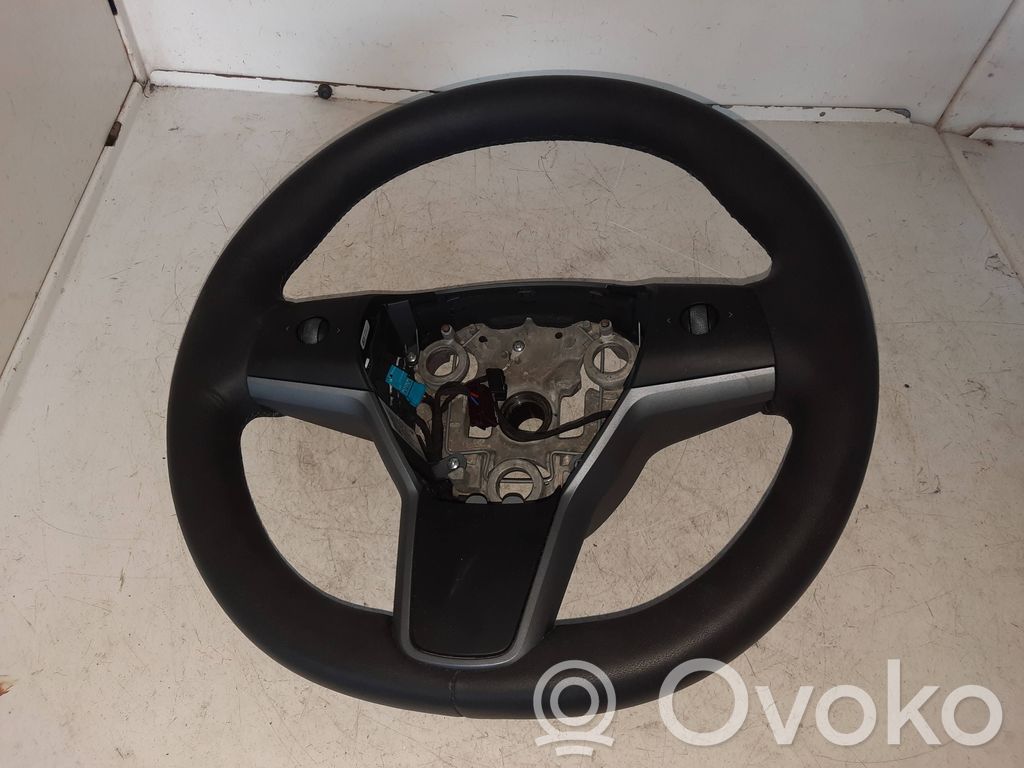 Tesla Model Y Ohjauspyörä 