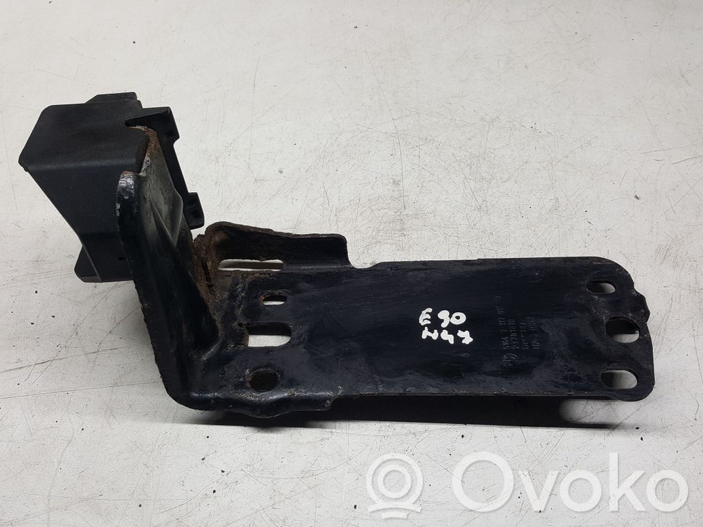Radiator mount bracket   5164711781110,23781010,7807184