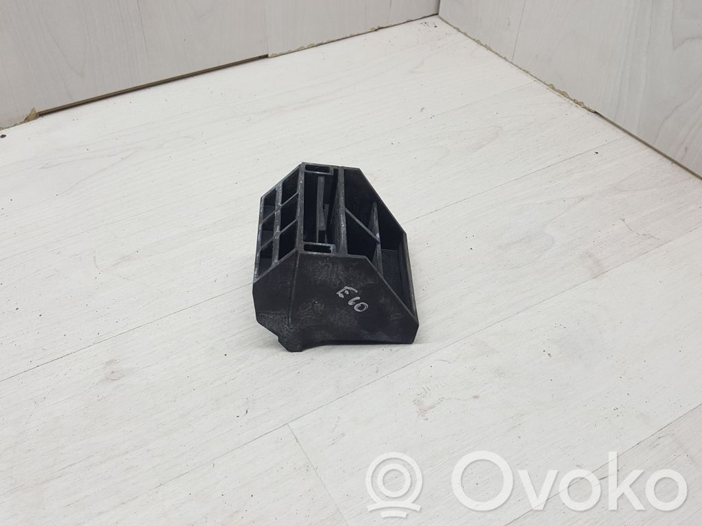 BMW 5 E60 E61 Radiator mount bracket 