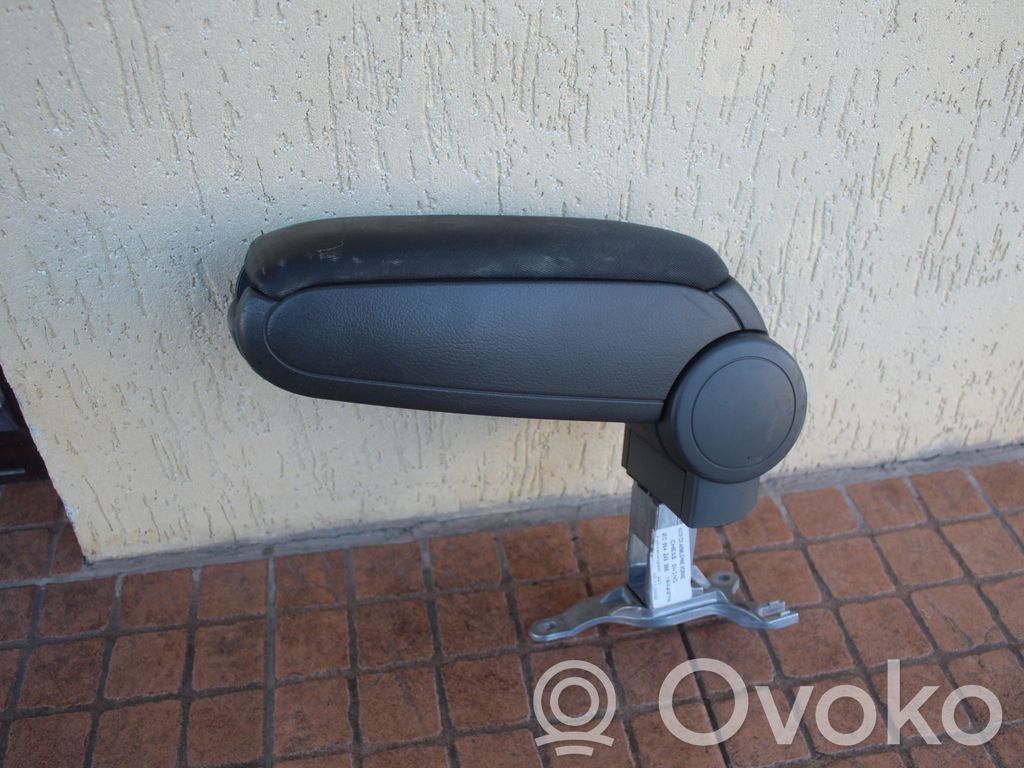 Audi A6 Allroad C5 Reposabrazos 