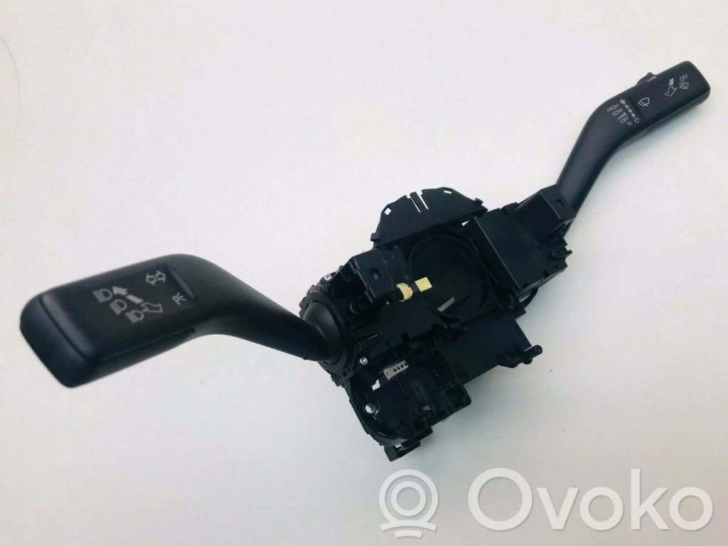 Volkswagen PASSAT CC Wiper turn signal indicator stalk/switch 
