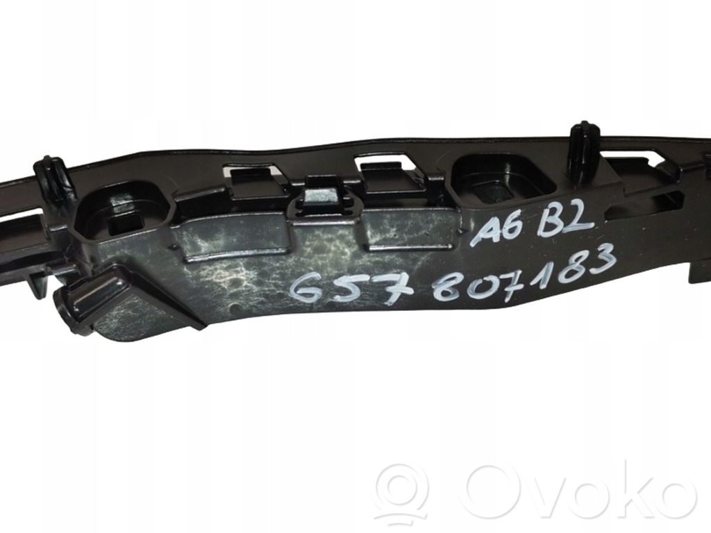 Skoda Scala Front bumper mounting bracket 