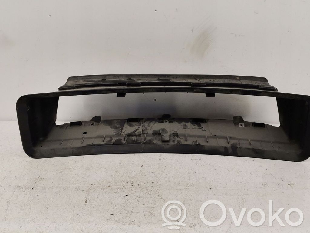 BMW 1 E81 E87 Interkūlera radiators 