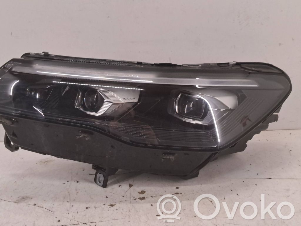 Volkswagen Tiguan Lampa przednia 