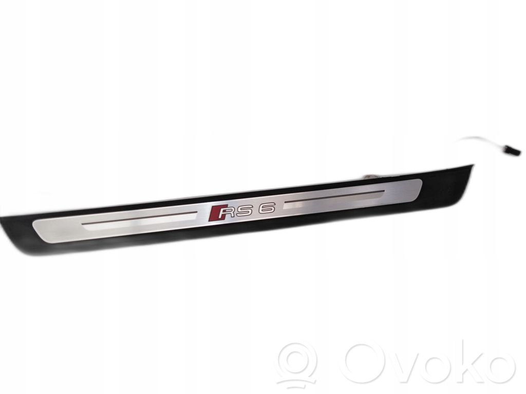 Audi RS6 C8 Etuoven kynnyksen suojalista 