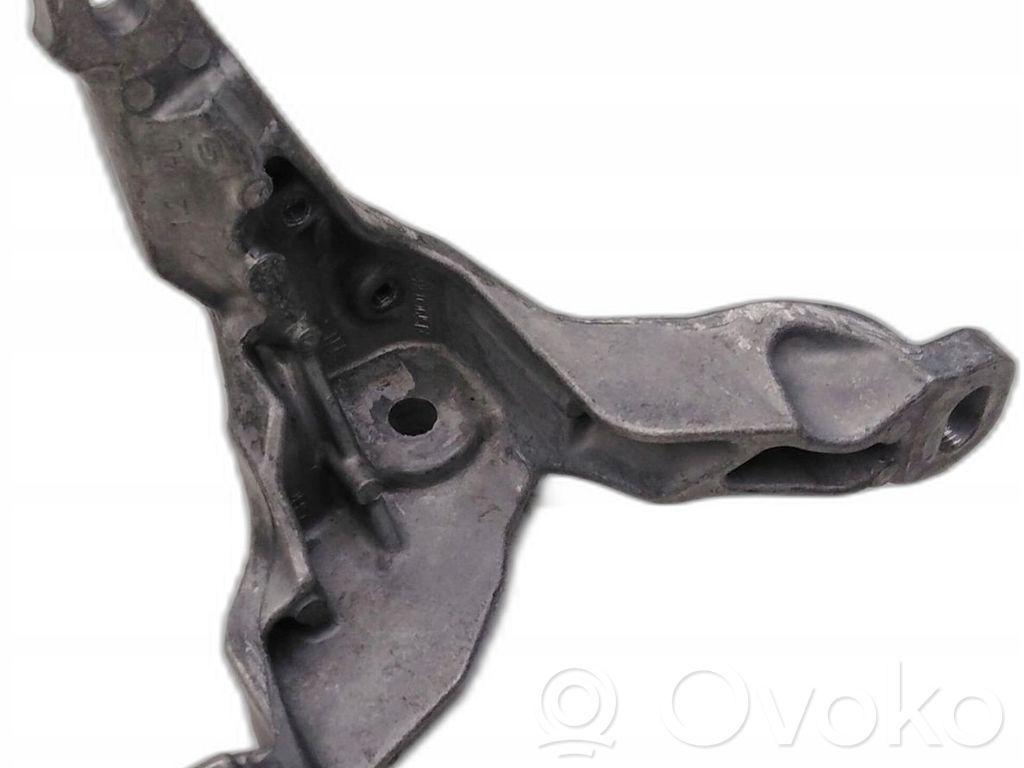 Audi RS6 C8 Engine mount bracket 