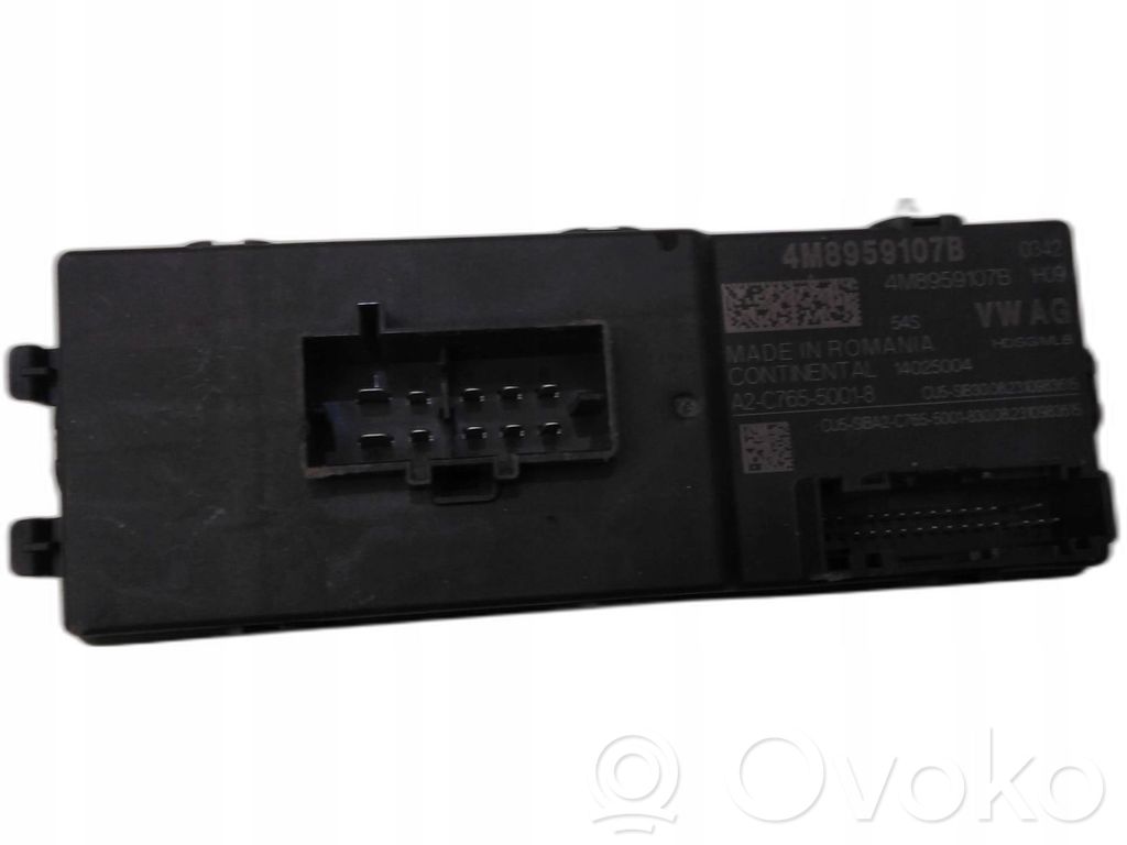 Audi A4 S4 B9 8W Unité de commande / module de hayon 