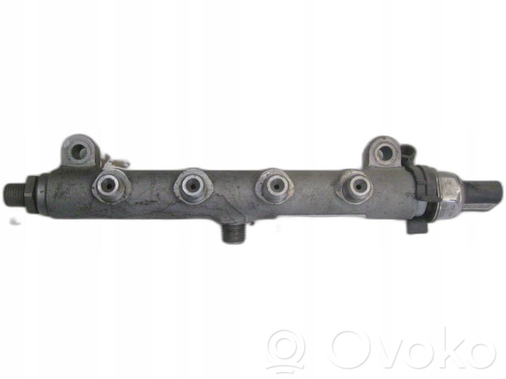 Audi A8 S8 D4 4H Listwa wtryskowa 