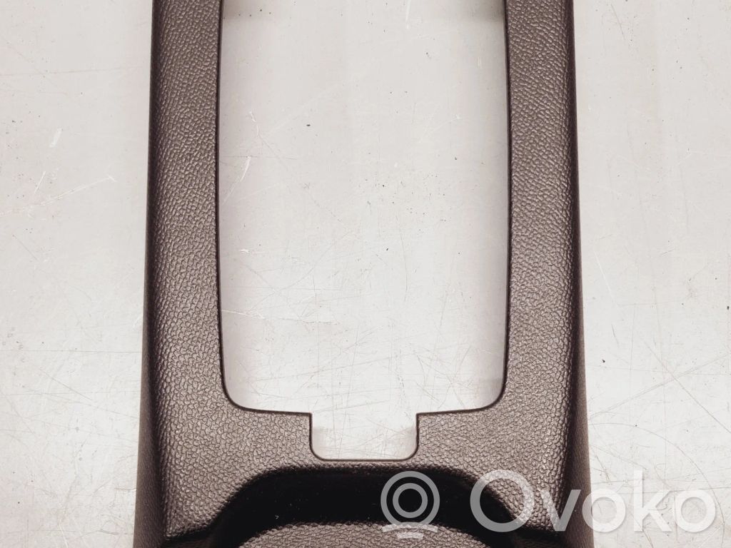 Opel Mokka B Other center console (tunnel) element 