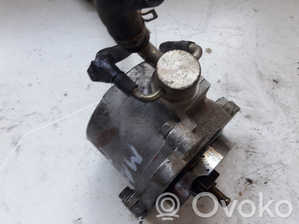 Vacuum pump