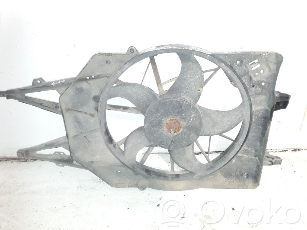 Ford Focus Elektrisks radiatoru ventilators 