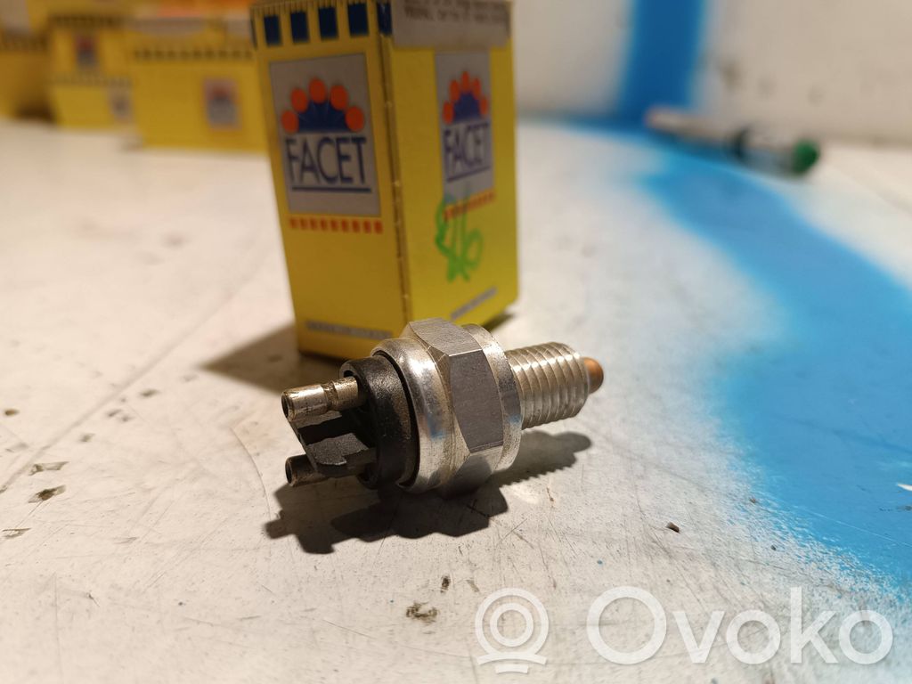 Opel Frontera A Sensor interruptor de luz de marcha atrás 
