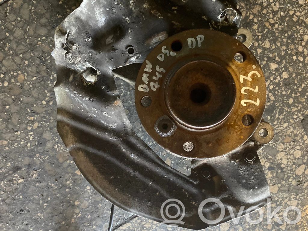 Cubo de rueda delantera