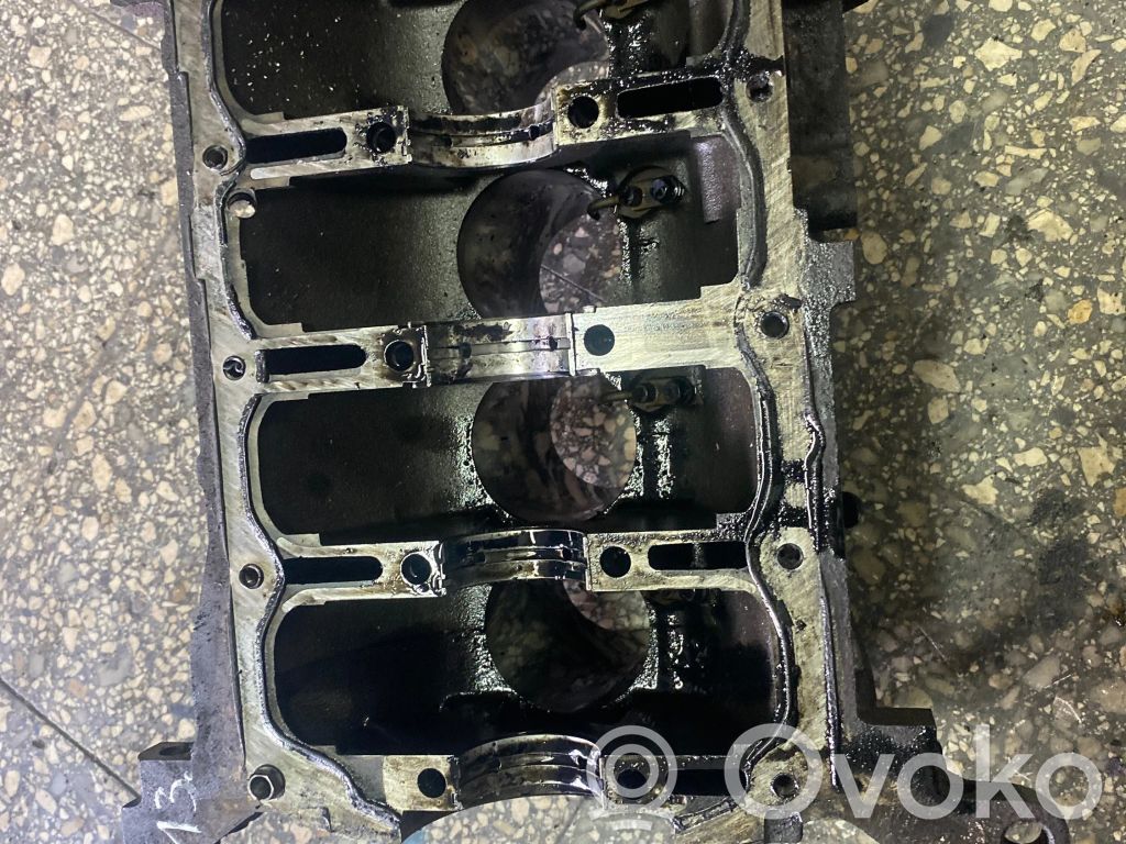 Opel Corsa C Engine block 