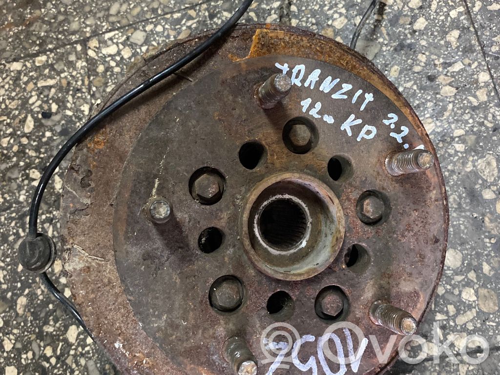 Cubo de rueda delantera