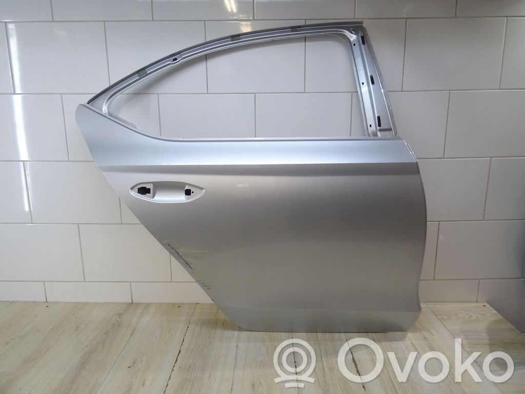 Puerta trasera   5E6,5E6