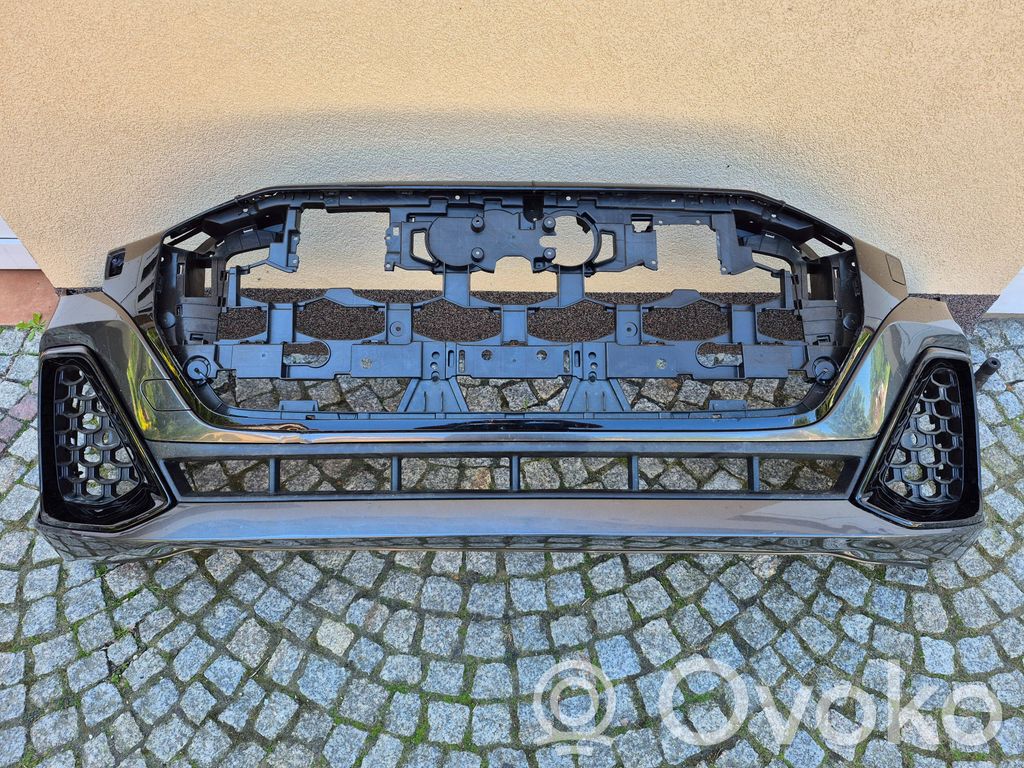 Audi Q8 Parachoques delantero 