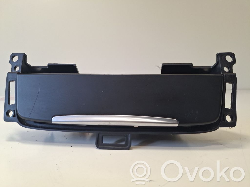 Ford Mondeo MK IV Popielniczka przednia tunelu środkowego 