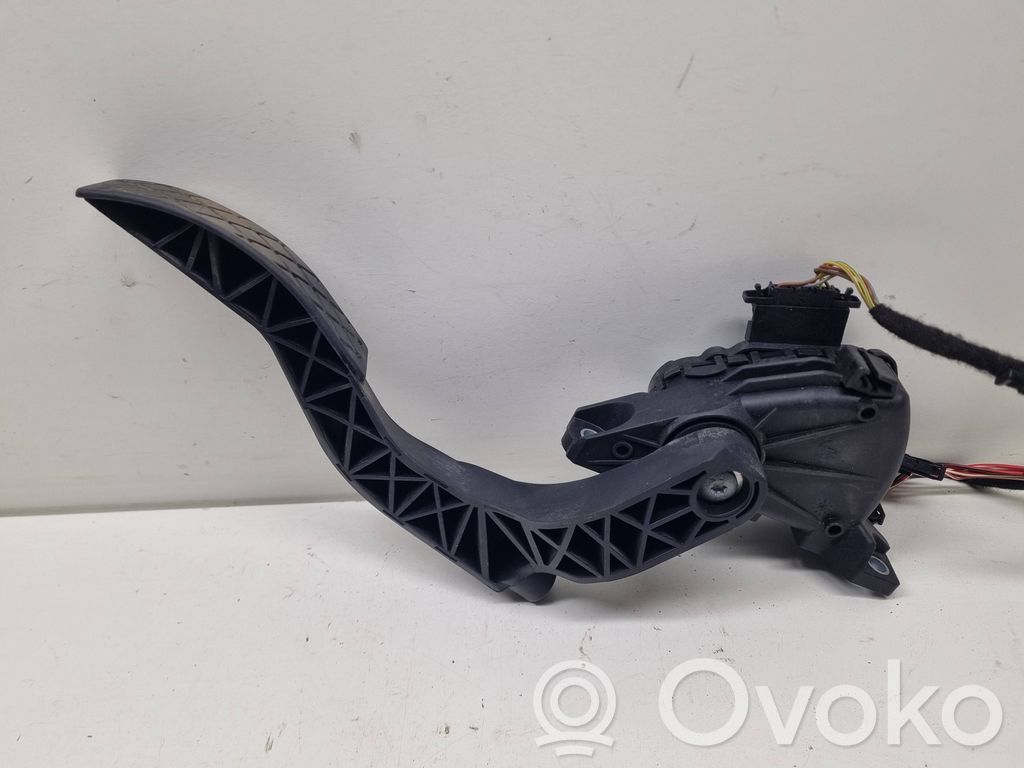 Audi A4 S4 B7 8E 8H Accelerator throttle pedal 