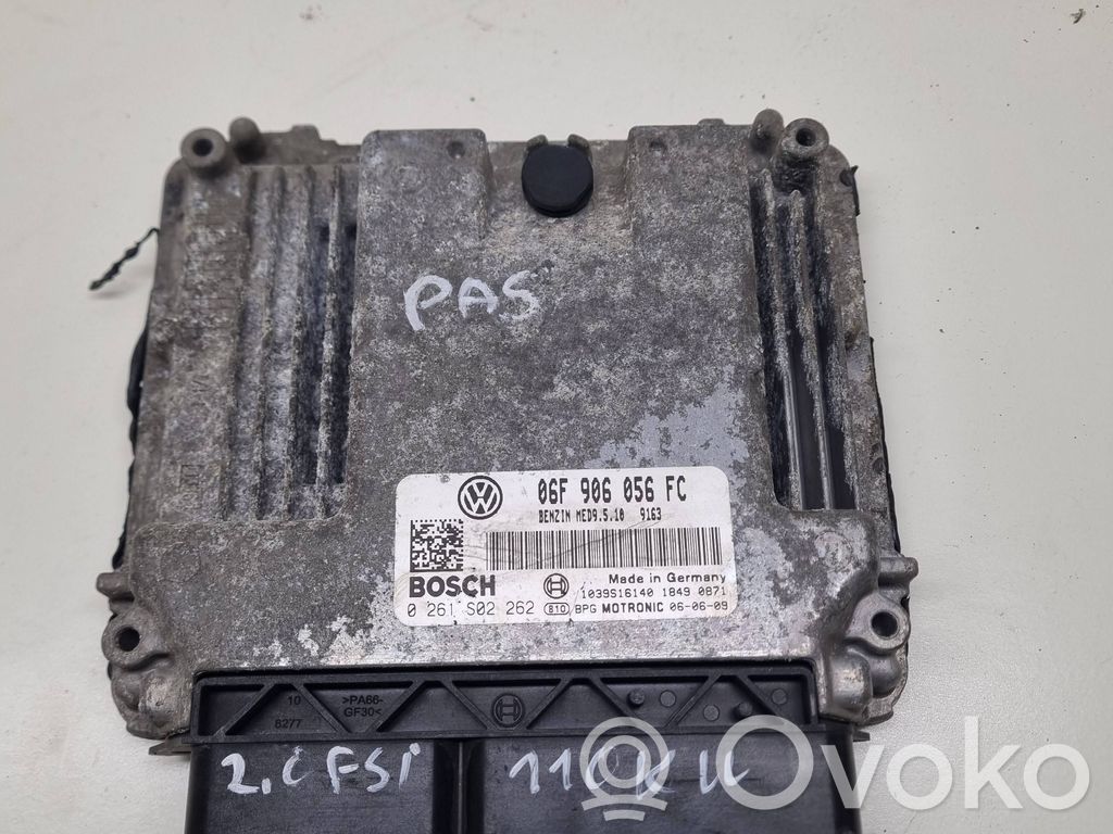 Volkswagen PASSAT B6 Engine control unit/module 
