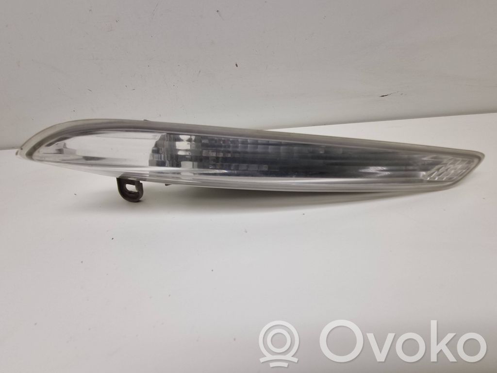 Citroen DS5 Front indicator light 