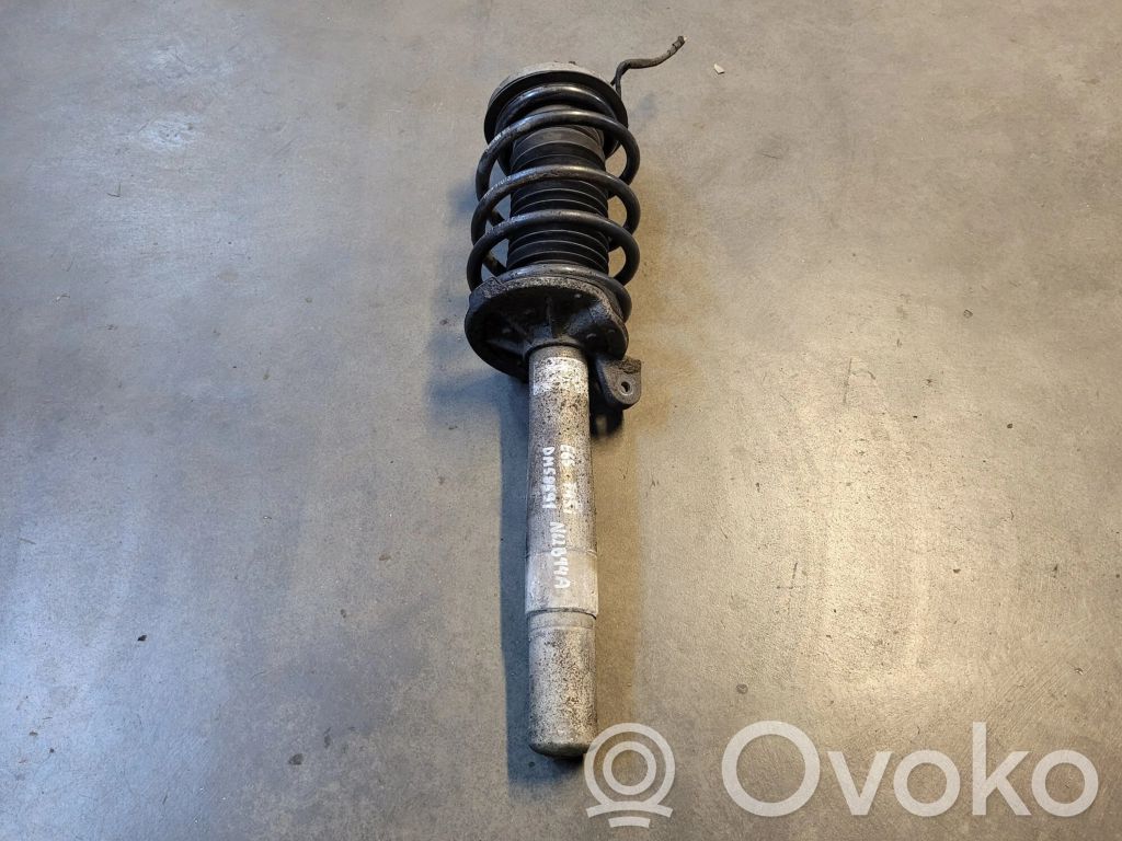 BMW 7 E65 E66 Priekšpusē amortizators 