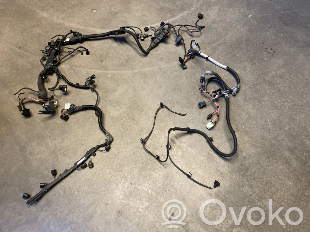 BMW 5 F10 F11 Wiązka przewodów silnika 