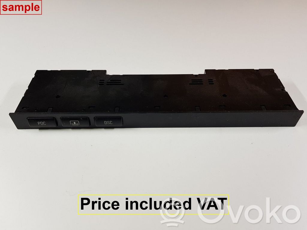 BMW 7 E38 Central console control unit 