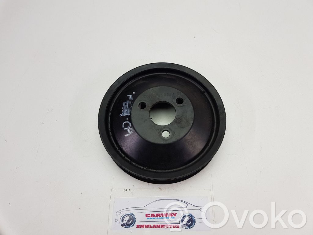 BMW 5 E60 E61 Ohjaustehostimen pumpun hihnapyörä 