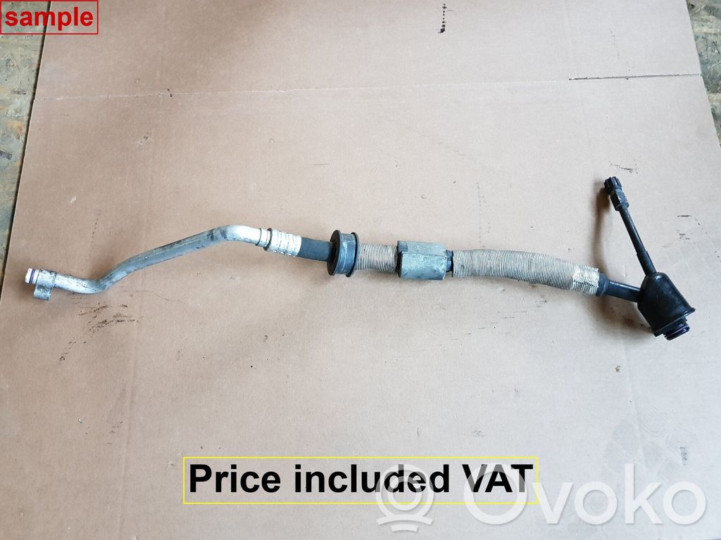 BMW 5 E39 Ilmastointilaitteen putki (A/C) 