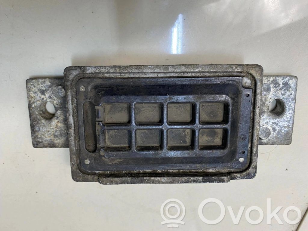 Opel Insignia A Engine mount bracket 