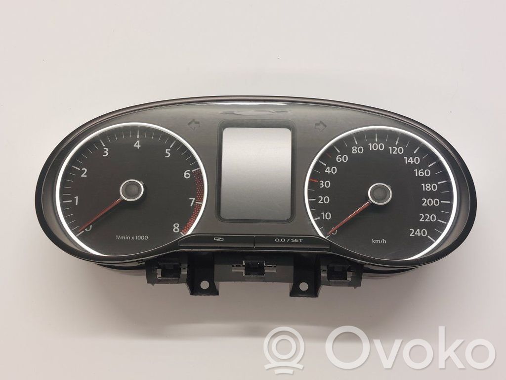 Volkswagen Polo V 6R Licznik / Prędkościomierz 