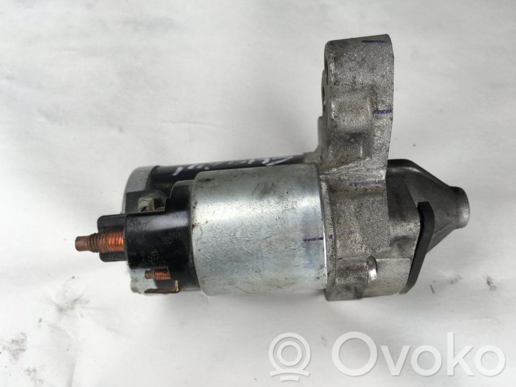 Renault Clio IV Motor de arranque 