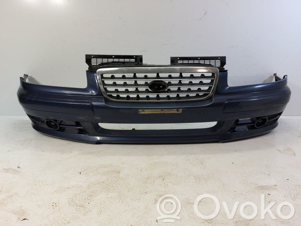 Hyundai Trajet Parachoques delantero 