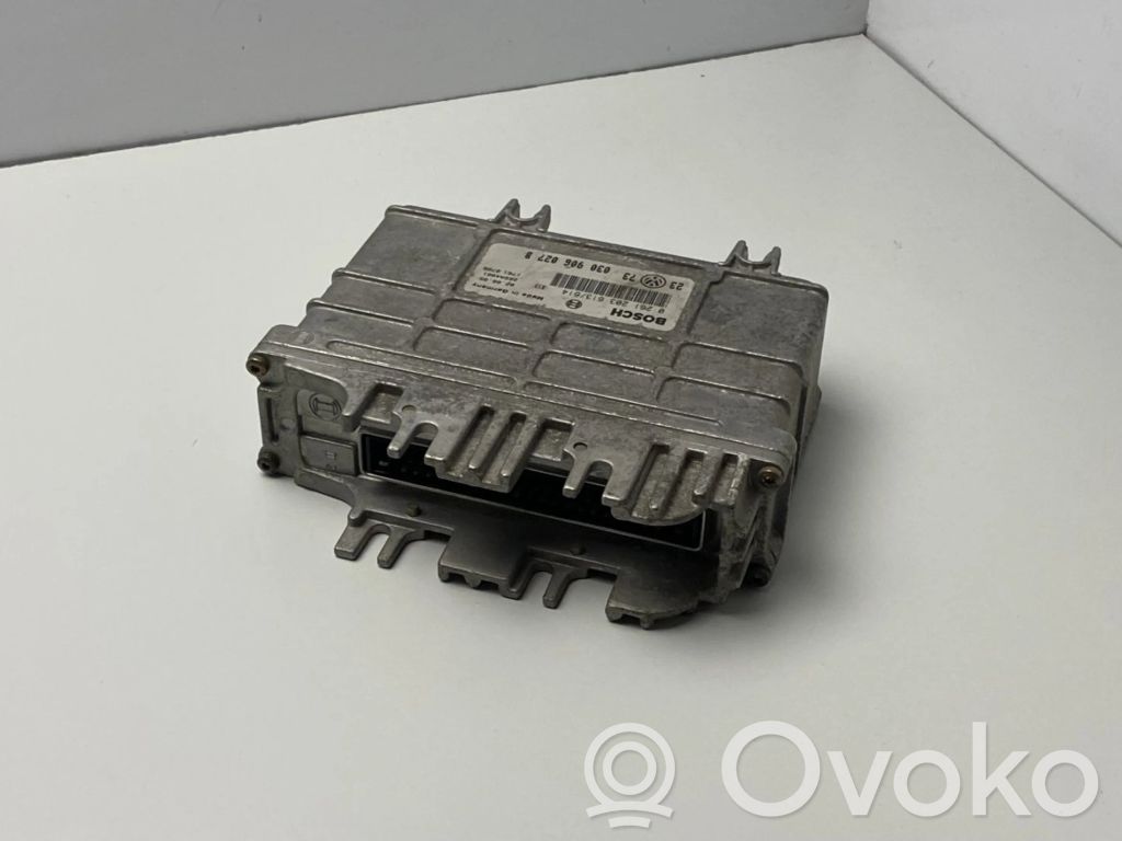 Volkswagen Golf III Engine control unit/module 
